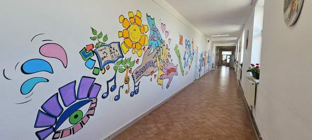 Mihaela Tatu a inaugurat Școala Gimnazială Nr. 1 Luncșoara, renovată de Asociația BookLand
